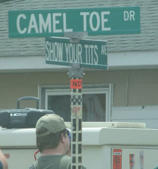 Illustration for article titled The World's Funniest Street Signs